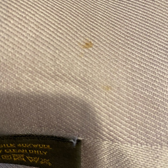 Authentic Louis Vuitton Monogram Scarf - Picture 3 of 14